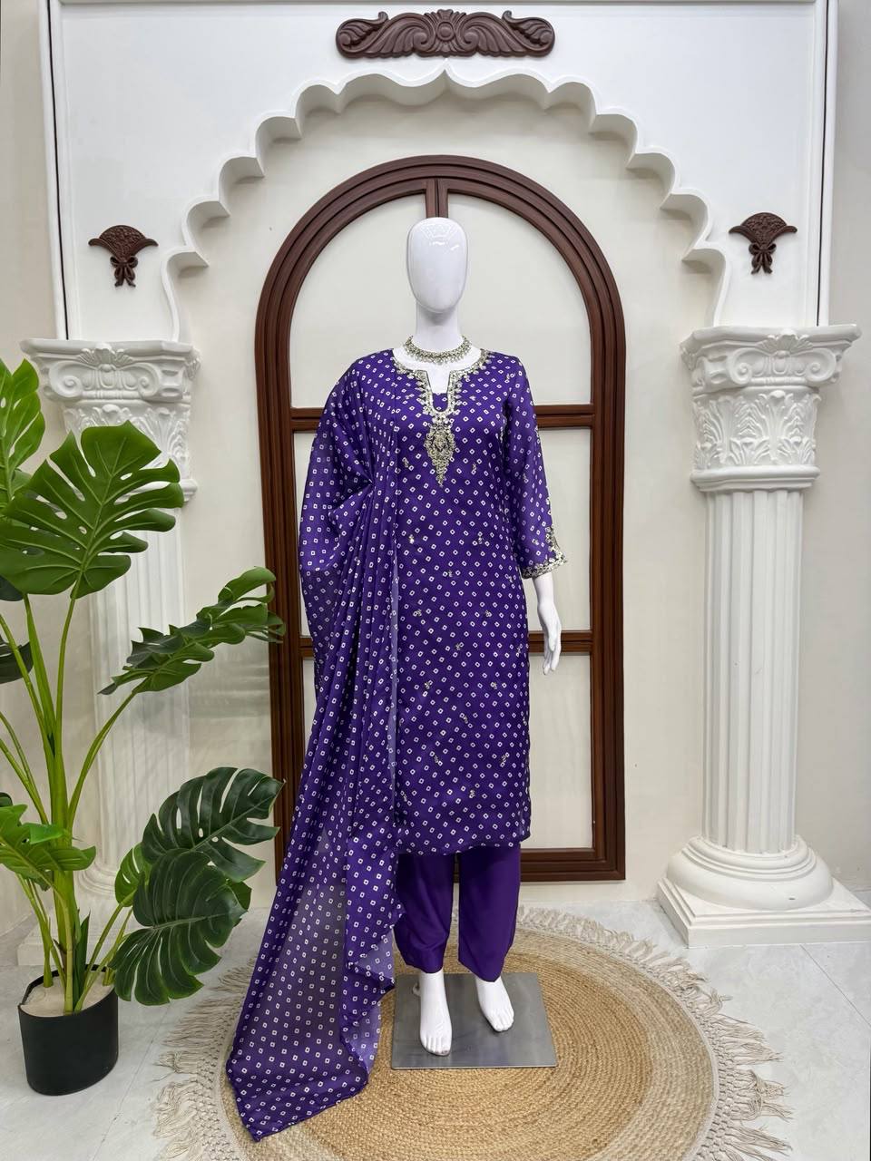 Women Printed Kurta with Pant & Dupatta Set – Purple