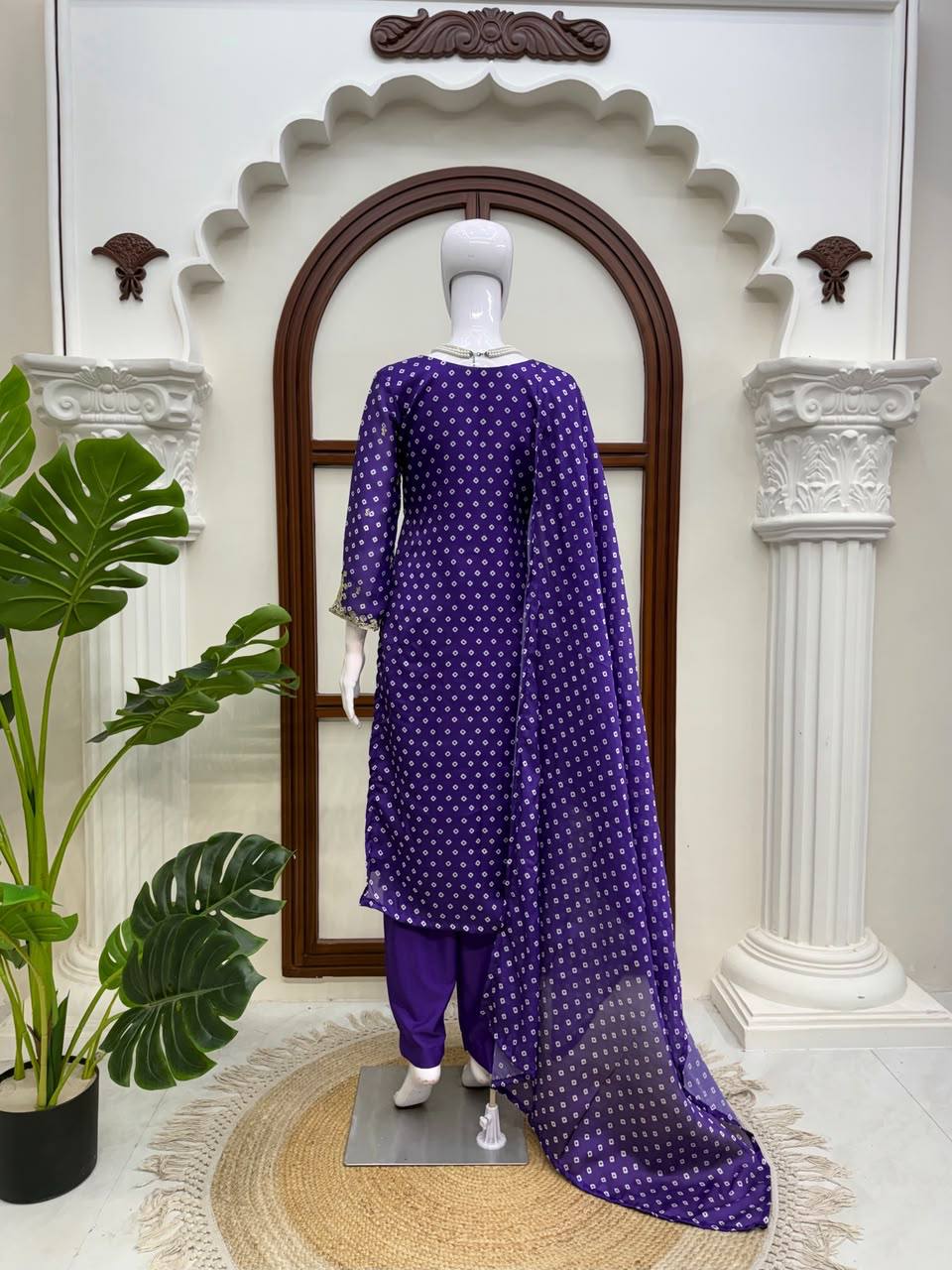 Women Printed Kurta with Pant & Dupatta Set – Purple